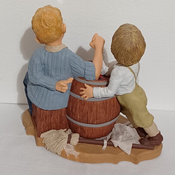 Tom Clark Cairn Studio USA 1995 Sculpture "WHO WILL BE RED?" by Roberta Griffin - Picture 2 of 12